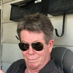 Meet your Posher, Robin